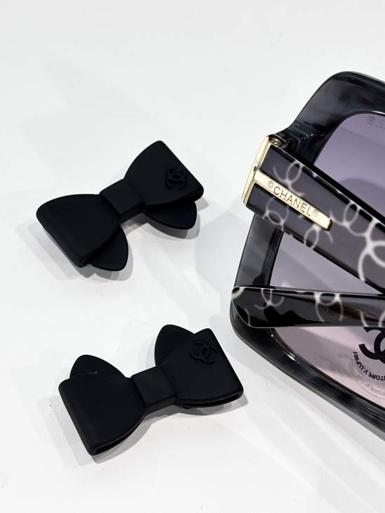 Picture of Chanel Sunglasses _SKUfw77837681fw